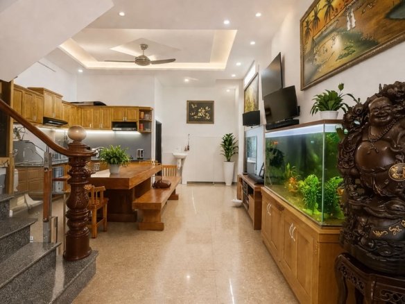 Căn nhà 2 tầng, nội thất đầy đủ, gần Ngã 4 Vườn Lài, Thạnh Lộc