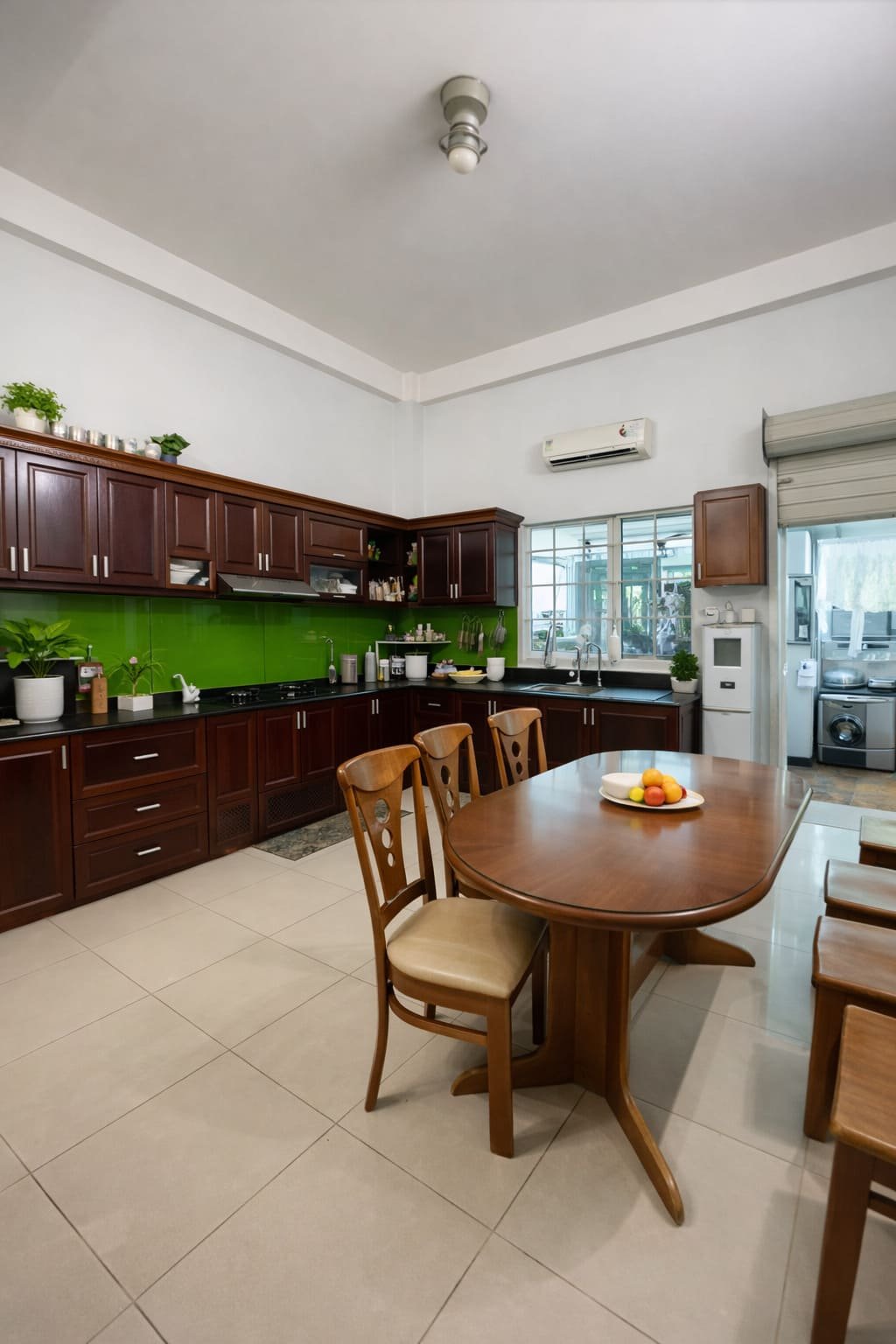 SIÊU PHẨM MẶT TIỀN – NGAY CÔNG VIÊN PHAN VĂN HỚN 4